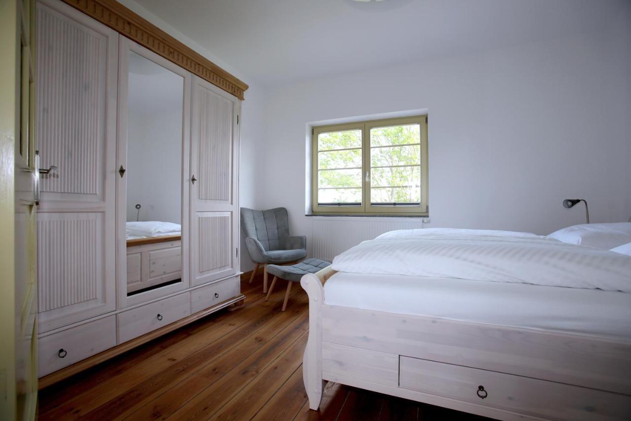 Bahnhof Hohen Mistorf Apartment Luaran gambar