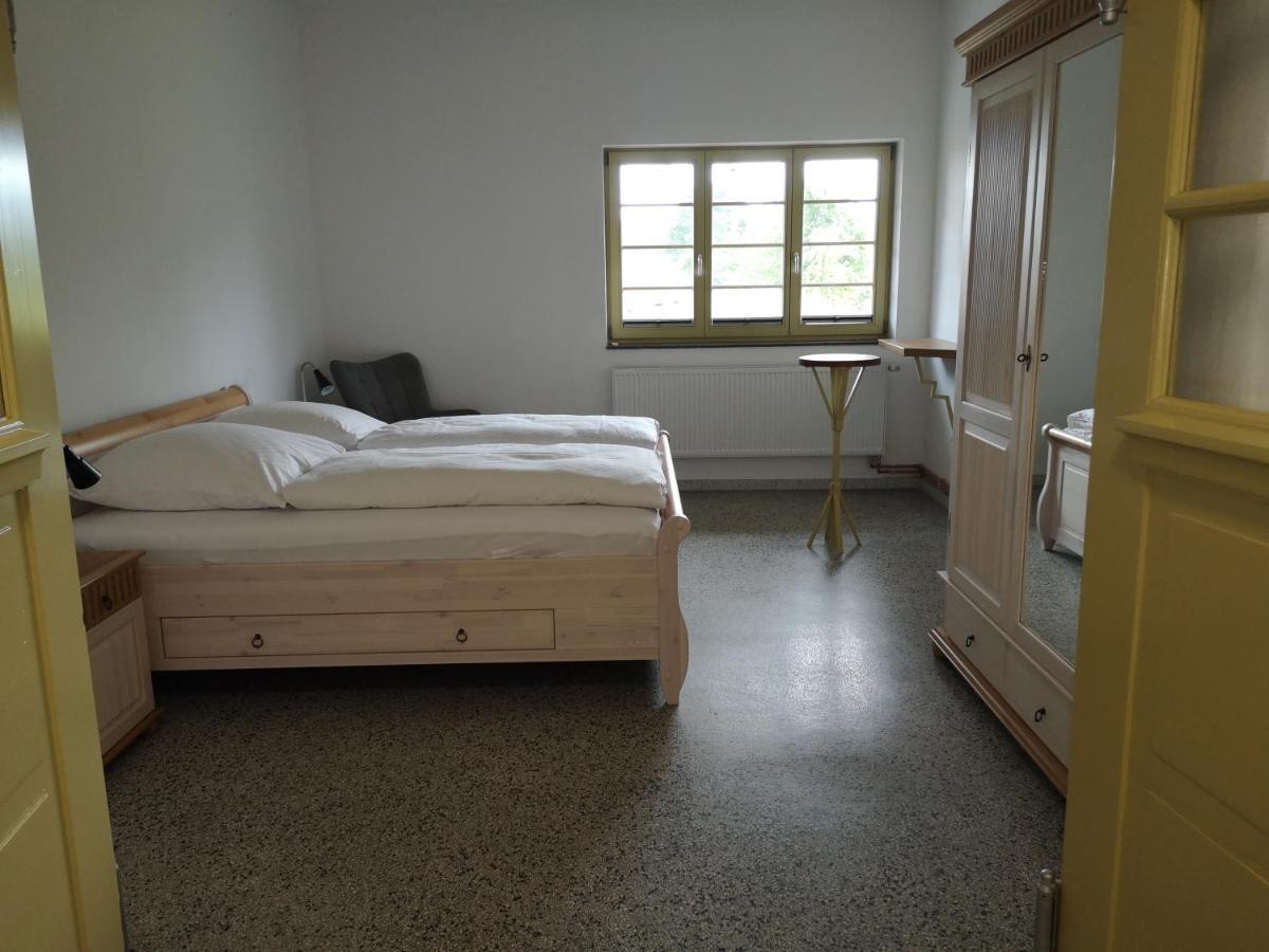 Bahnhof Hohen Mistorf Apartment Luaran gambar