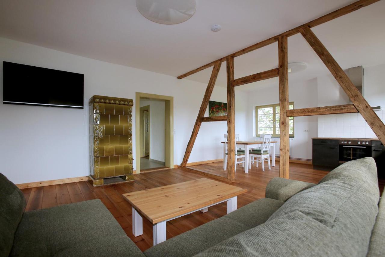 Bahnhof Hohen Mistorf Apartment Luaran gambar