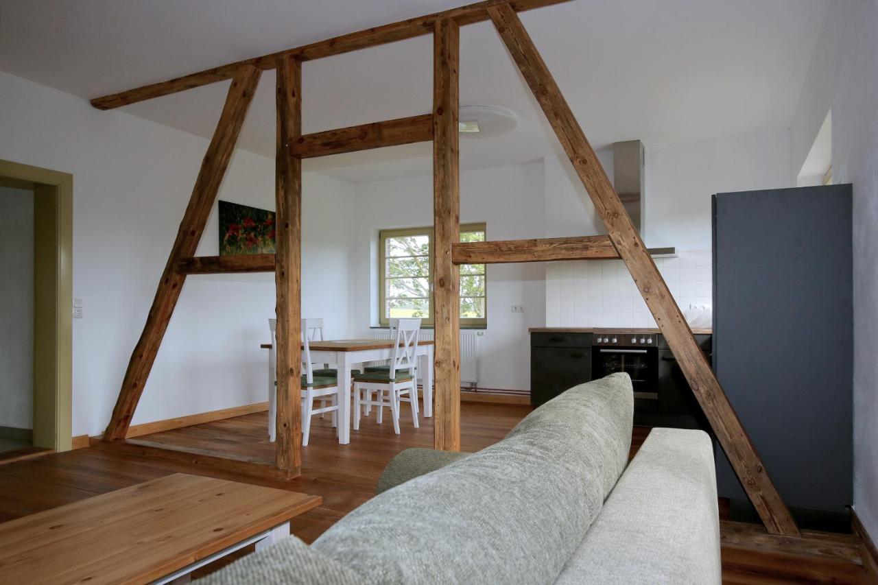 Bahnhof Hohen Mistorf Apartment Luaran gambar