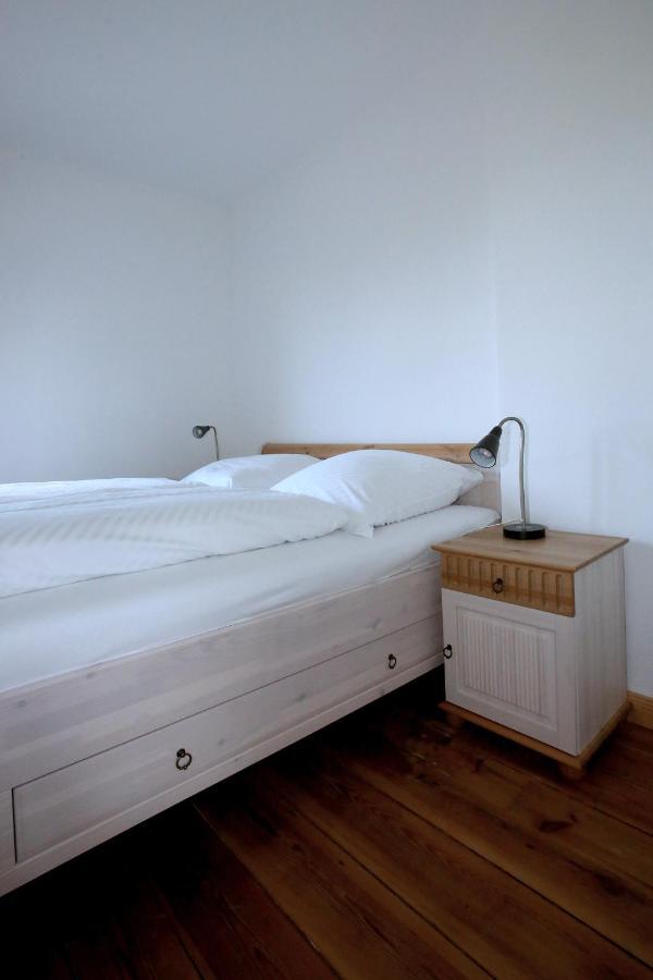 Bahnhof Hohen Mistorf Apartment Luaran gambar