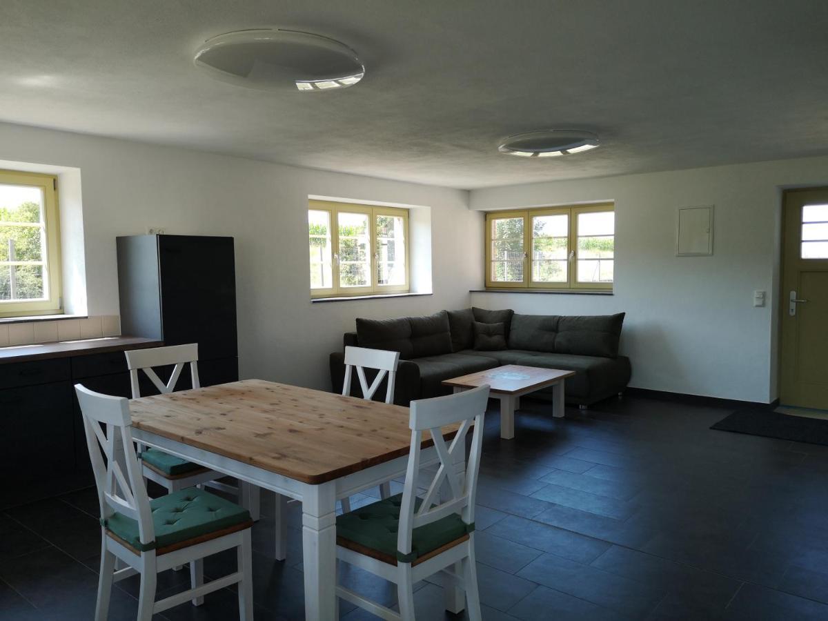Bahnhof Hohen Mistorf Apartment Luaran gambar